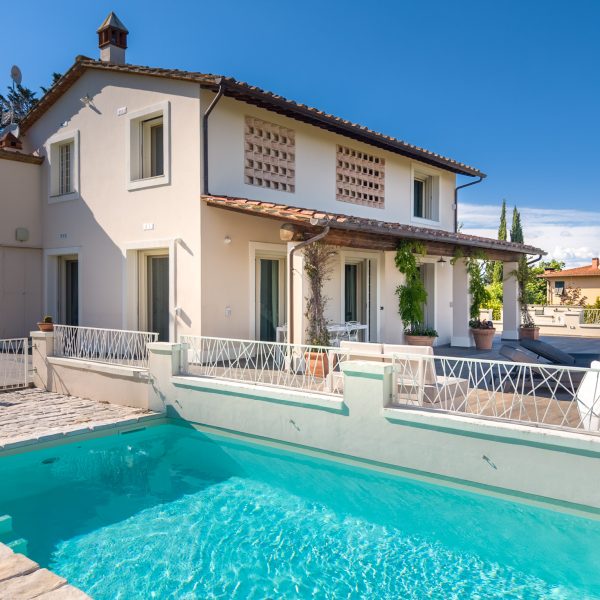 Designer Villa in the Hills of Florence-0_474652