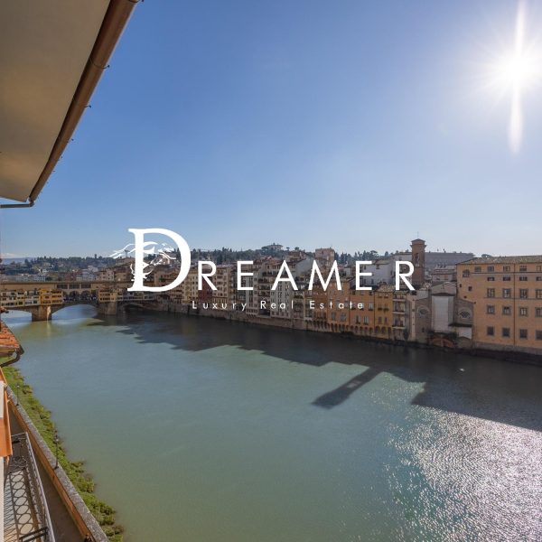 Lungarno Apartment with Ponte Vecchio View-0_327942