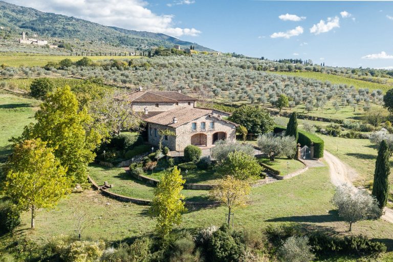 Villa con Piscina nelle Colline di Firenze