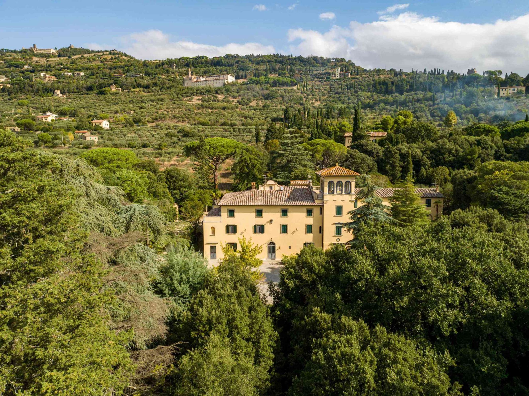 Prestigious Aristocratic Villa in Cortona-0_461738