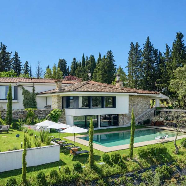 Splendid Modern Villa in Florence-0_482634
