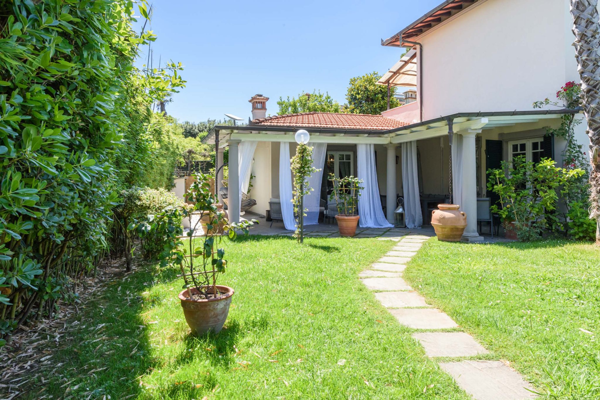 Charming Villa with Pool in Forte dei Marmi-4_490427