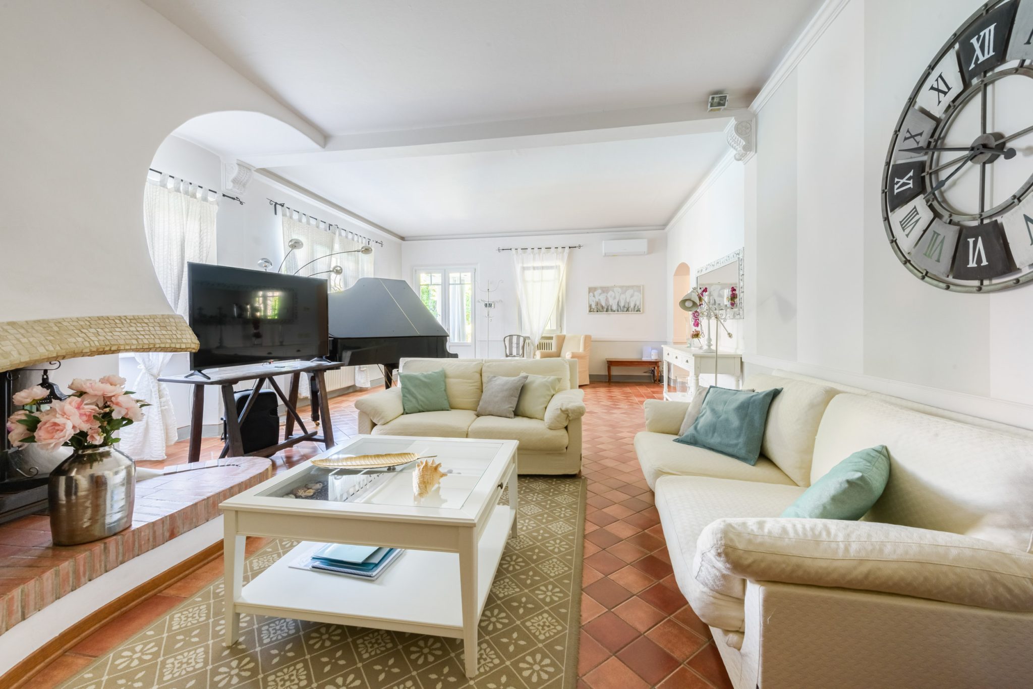 Charming Villa with Pool in Forte dei Marmi-9_490461