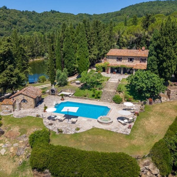 Estate with swimming pool in Maremma-0_491300