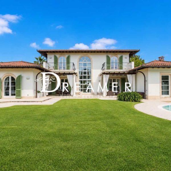 Splendid Villa with Pool in Forte dei Marmi-1_479869