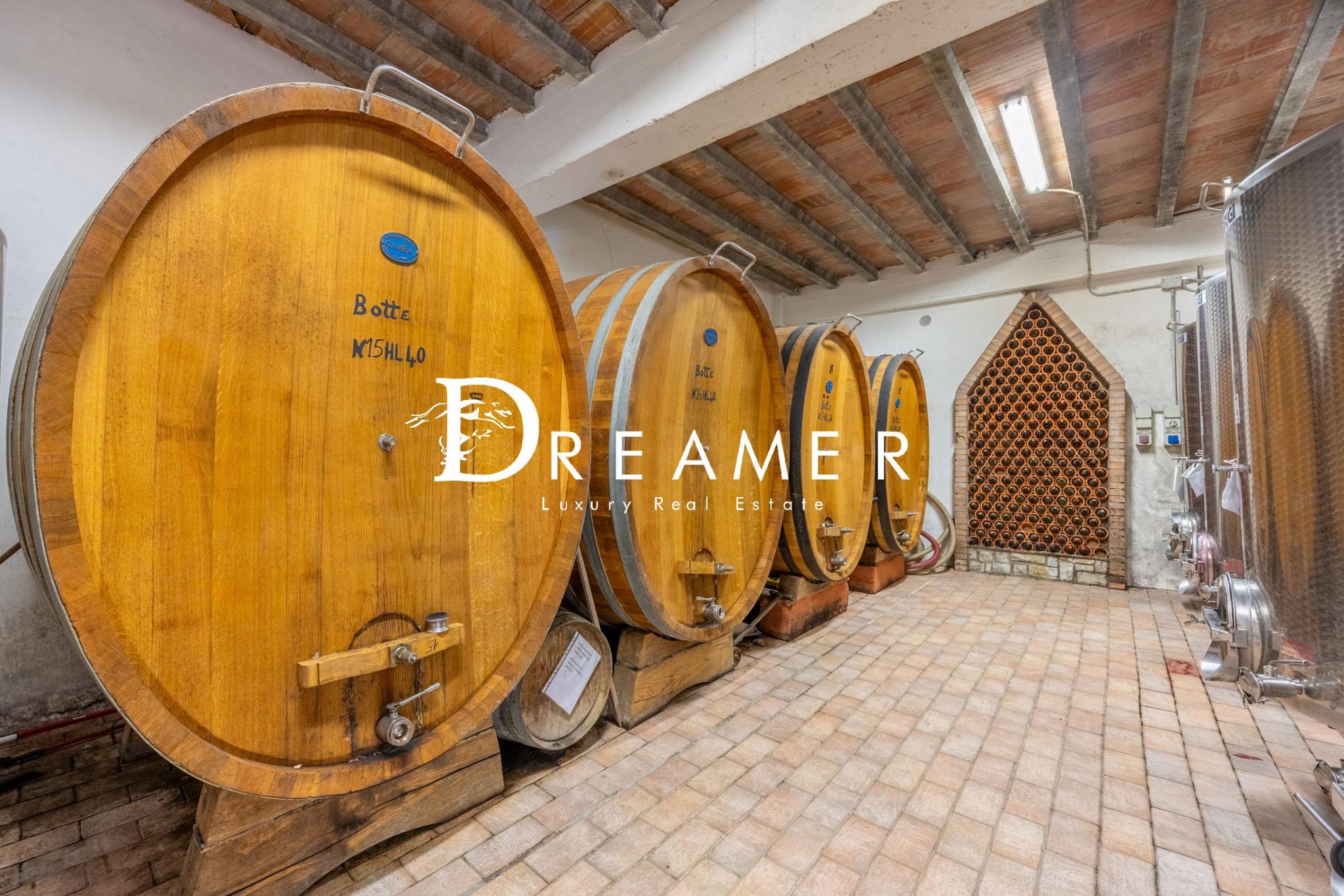14th-Century Estate with Wine Production in Chianti-11_480688