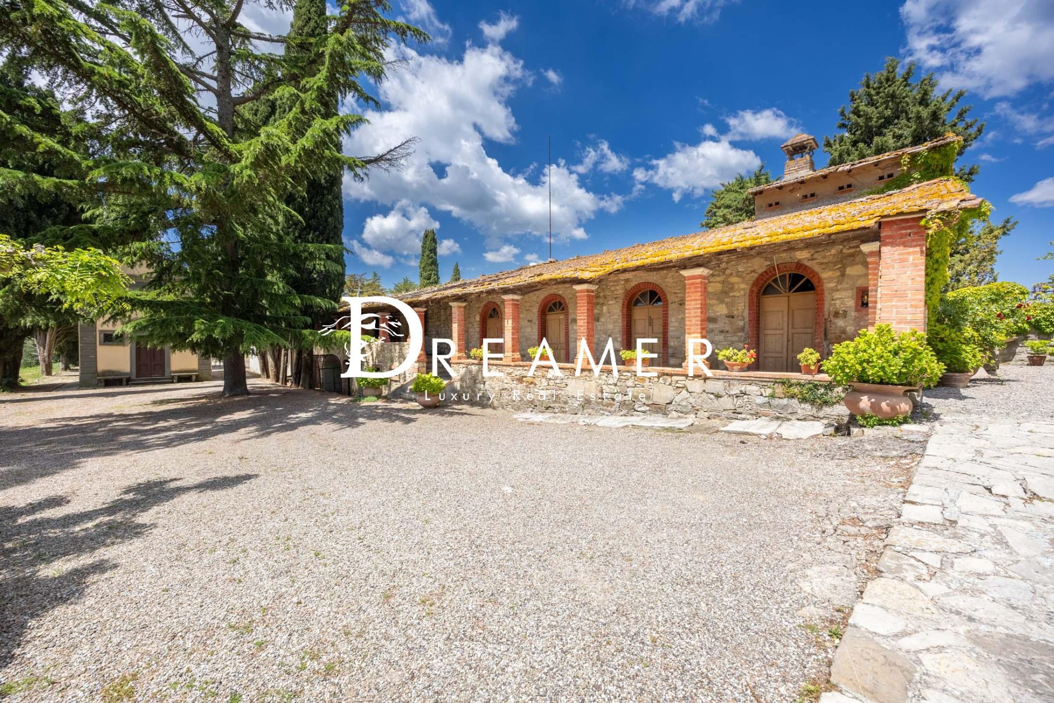 14th-Century Estate with Wine Production in Chianti-29_480732