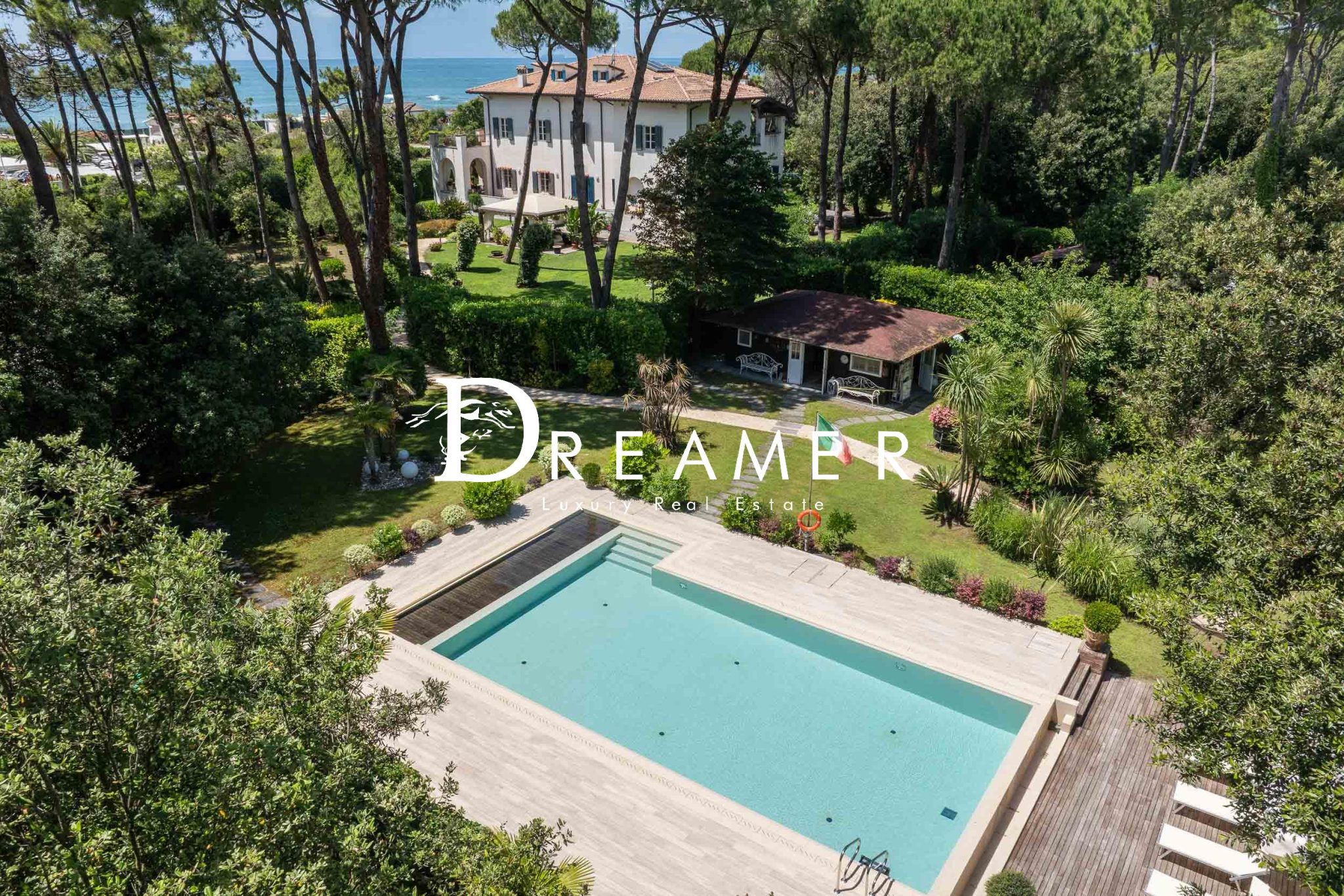 Magnificent Beachfront Villa with Pool in Forte dei Marmi-6_481226
