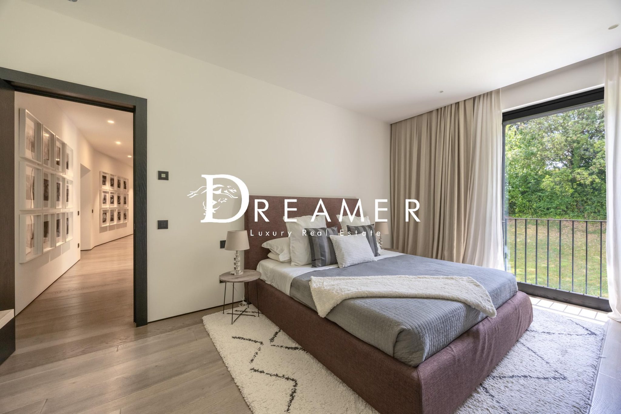 Splendid Modern Villa in Florence-37_482505