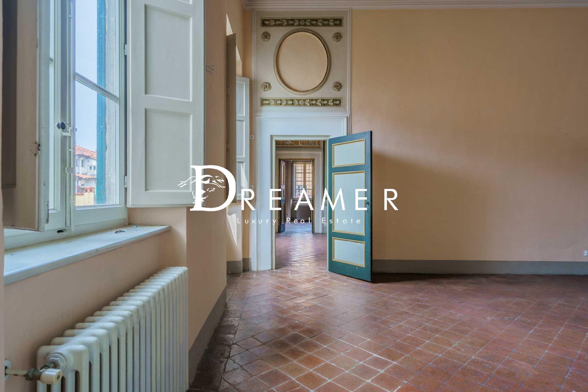 Prestigious Frescoed Apartment in Lucca-15_483714