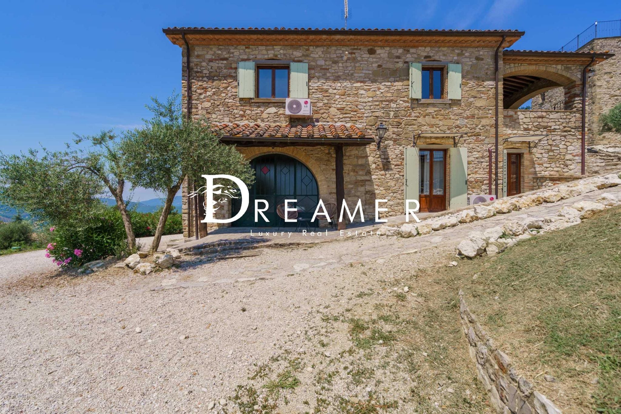 Relais with Pool and Tennis Court in Umbria-10_498421