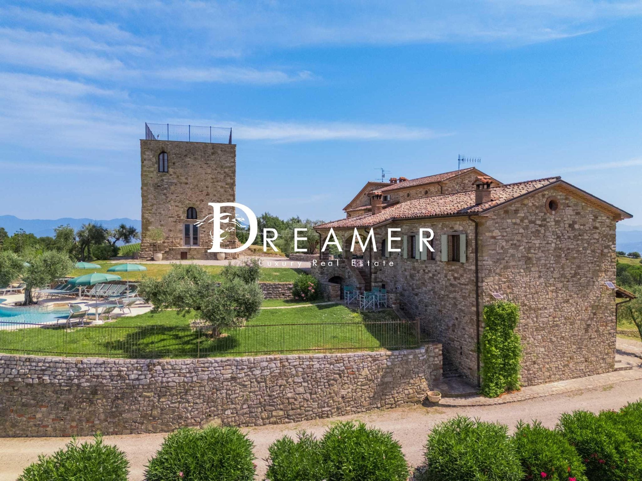 Relais with Pool and Tennis Court in Umbria-31_498485