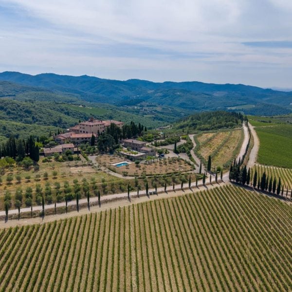 Portion of a Villa with Pool in Chianti-0_501157