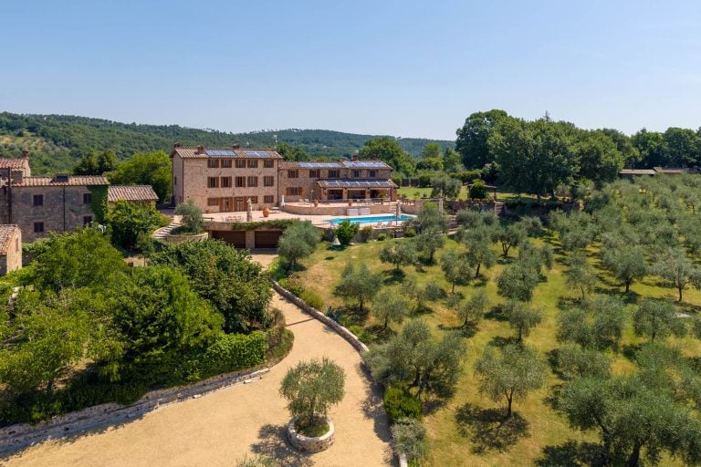 Splendid Property with Pool in Siena-0_502761