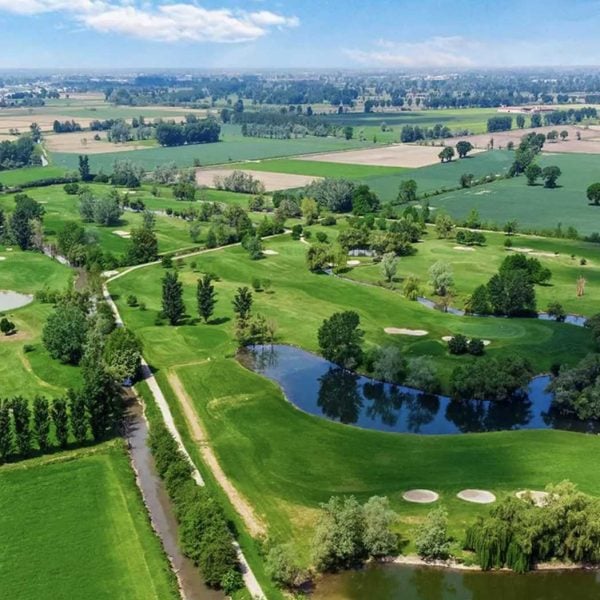 Prestigious Golf Resort Near Milan-0_503826