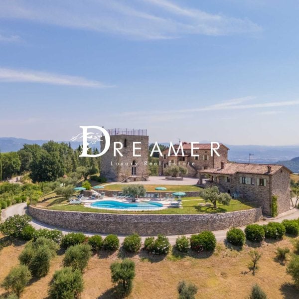 Relais with Pool and Tennis Court in Umbria-1_498495