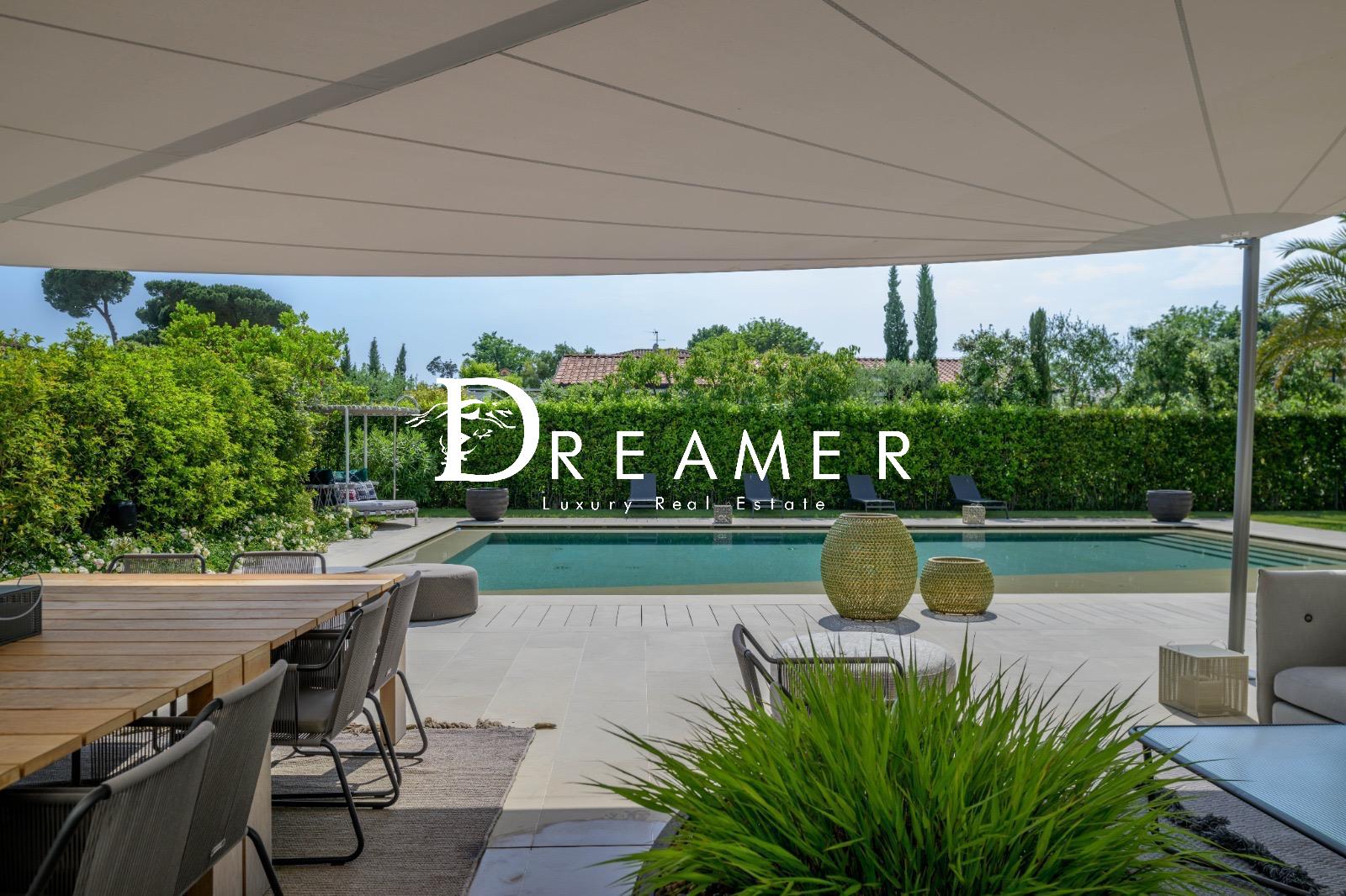 Villa with Pool in Vittoria Apuana-1_499166