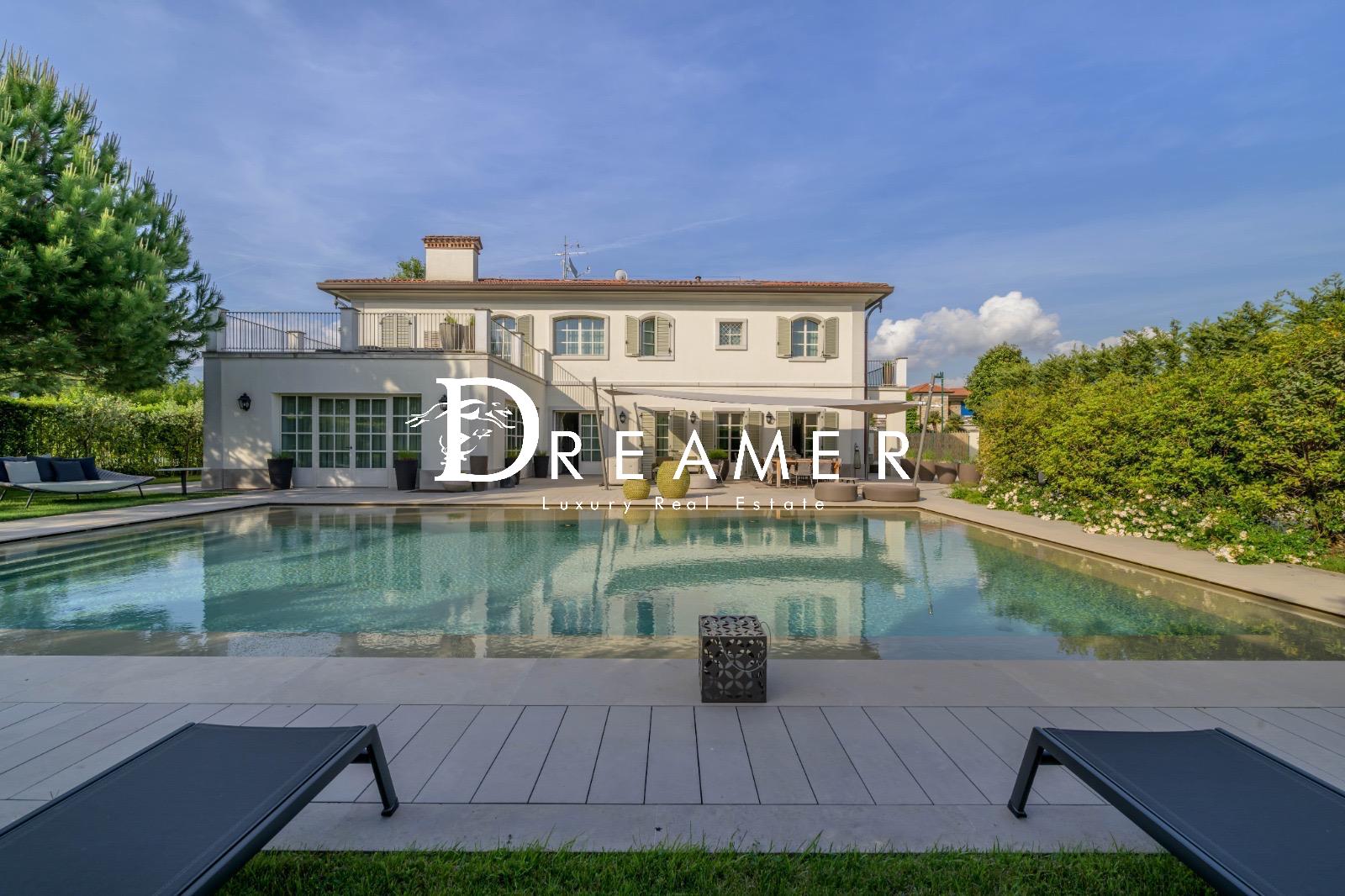 Villa with Pool in Vittoria Apuana-2_499146
