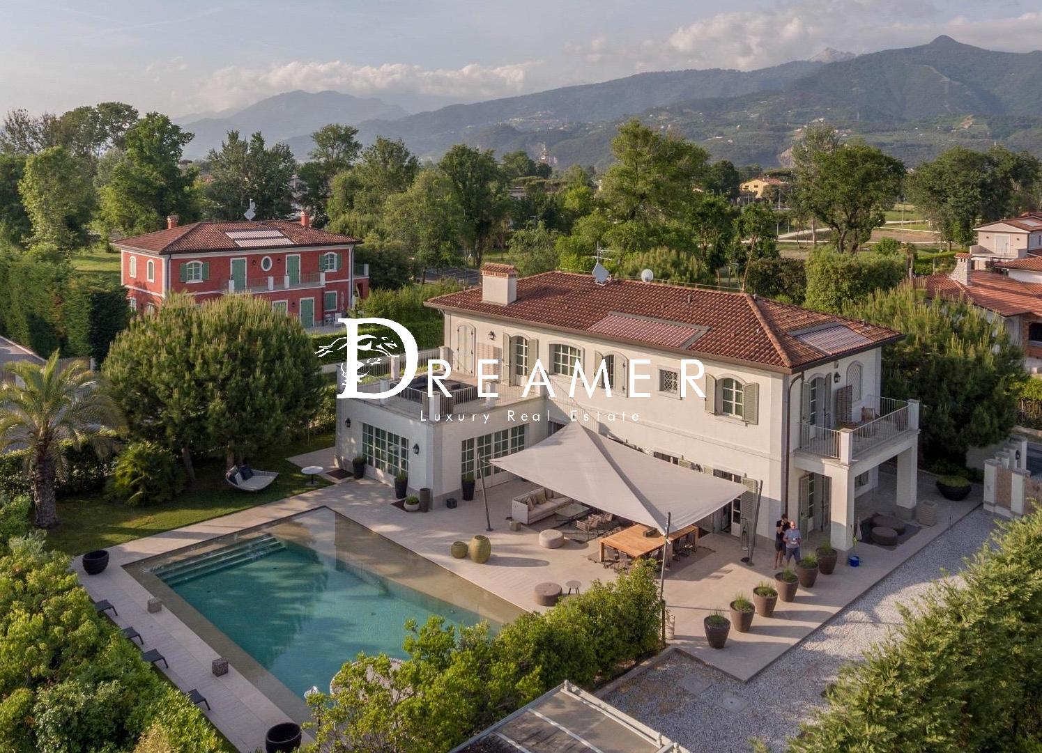 Villa with Pool in Vittoria Apuana-4_500350