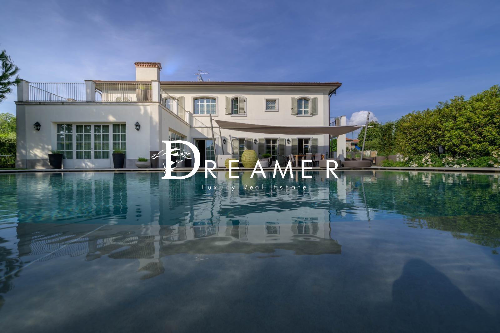 Villa with Pool in Vittoria Apuana-7_499163