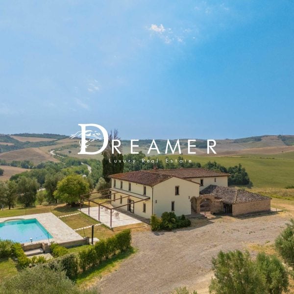 Farmhouse with Pool in Val d'Orcia-1_506658