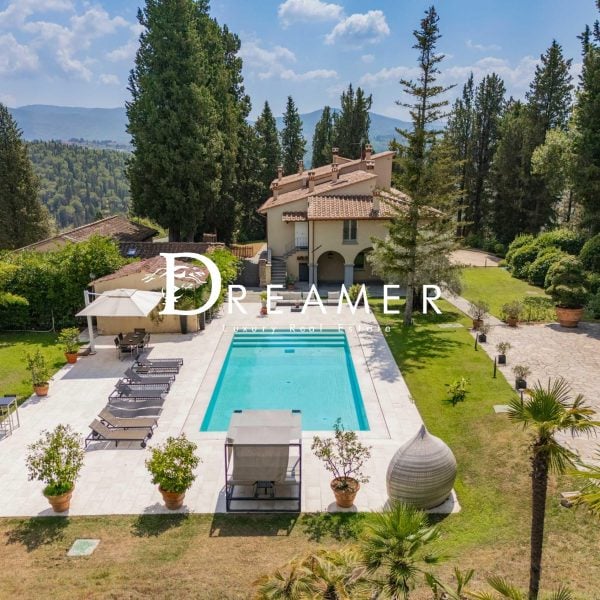 Magnificent Villa with Pool in Impruneta-1_514604