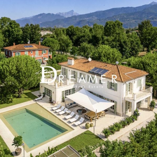 Villa with Pool in Vittoria Apuana-1_504664