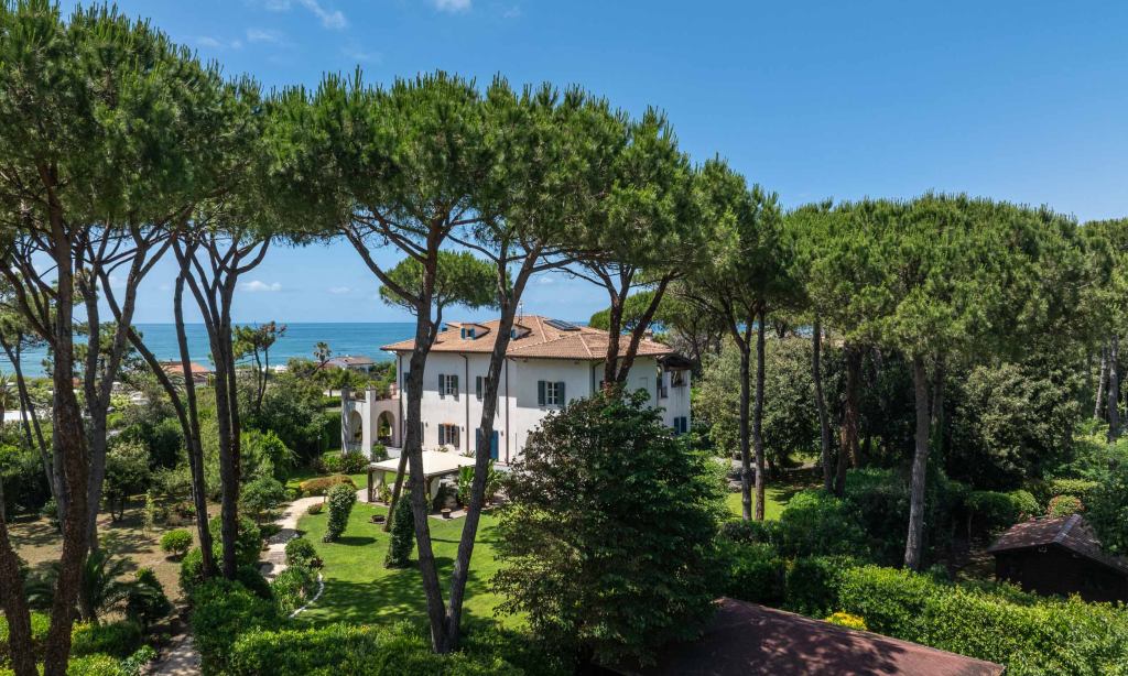 The Villa Symbol of La Dolce Vita Joins Dreamer's The Iconic Collection