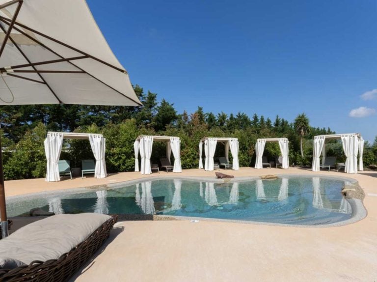 515787-_prod_persistent_e0322743-7c19-454e-8d6c-9c0c72fdef29_Hotel-for-sale-Tuscany-17600.png