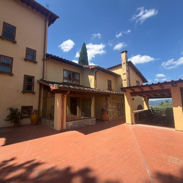 Villa with Pool in Pian dei Giullari-28_480247