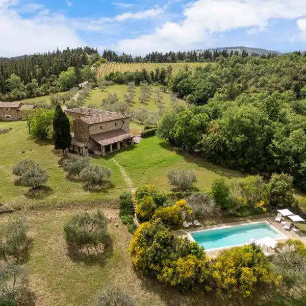 Renovated Farmhouse with Pool in Chianti-0_472081