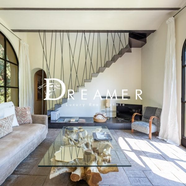 Refined Contemporary Villa with Garden in Florence-1_517700