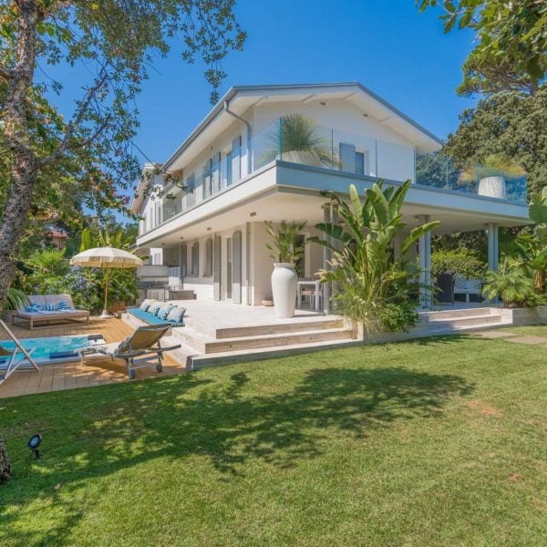 Modern Villa with Jacuzzi in Forte dei Marmi-7_521975