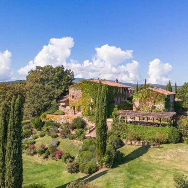 Splendid Villa with Pool in Siena-45_536276
