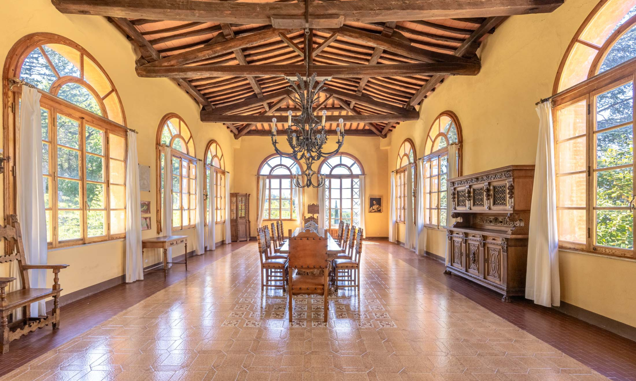 grande tenuta storica interni chianti