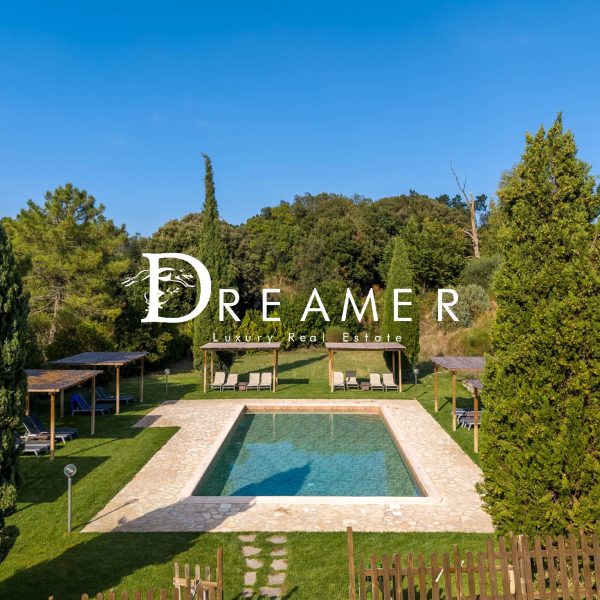 Farmhouse with Pool and Equestrian Center in Tuscany-0_540563